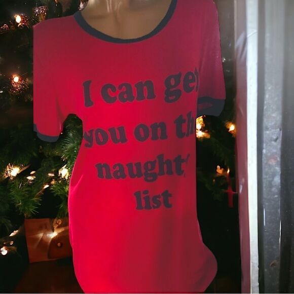 Cozy Zoe l Naughty List l Sleep shirt l T-Shirt l Soft stretch l Medium l VGUC - Picture 1 of 6